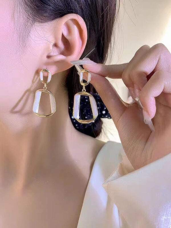 Fancy Hollow Triangle Long Geometric Drop Earrings - Image 5