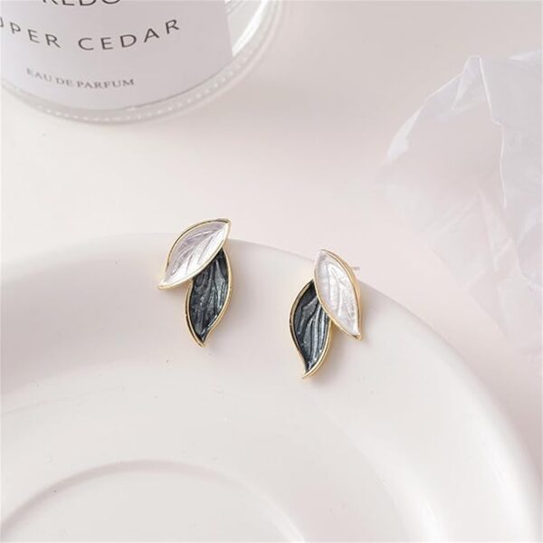 Stylish Earring for Women Girls Hoop Studs - Image 3