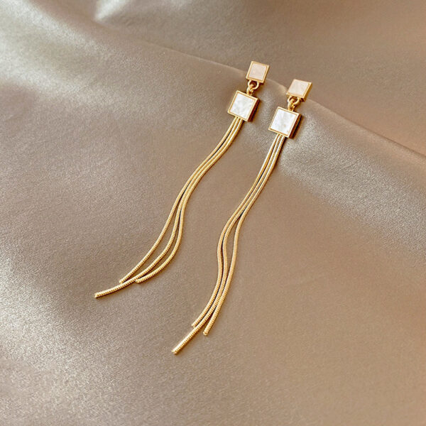 Long Chain Dangler Gold Plated Earring
