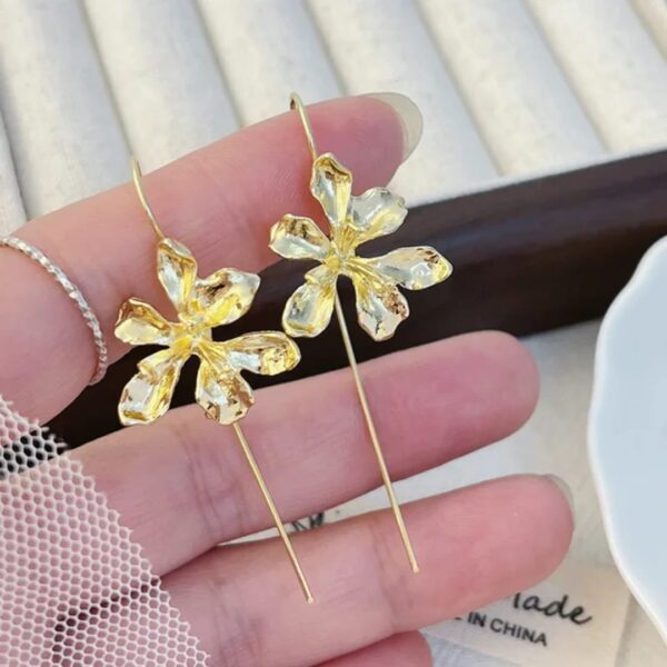 Pure 92.5 Sterling Silver Golden Bloom Earrings | Classic and Beautiful Earrings for Girls and Women | 925 Hallmarked | Gift for Girls and Women